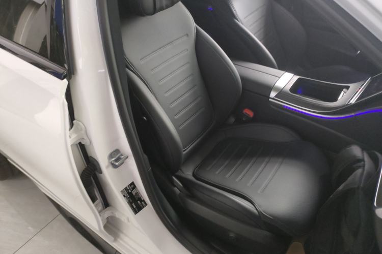 Used Mercedes-Benz C-Class 2024 Facelift C 260 L Night Edition Sport Version
