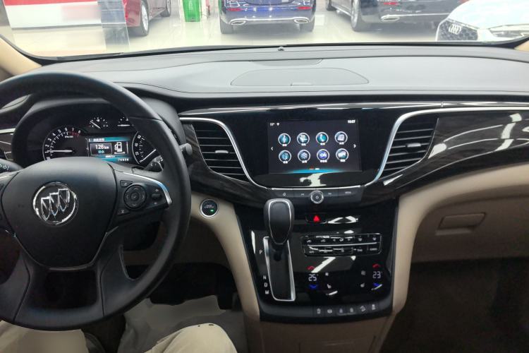 Used Buick GL8 2017 ES 28T Luxury Model China V Standard