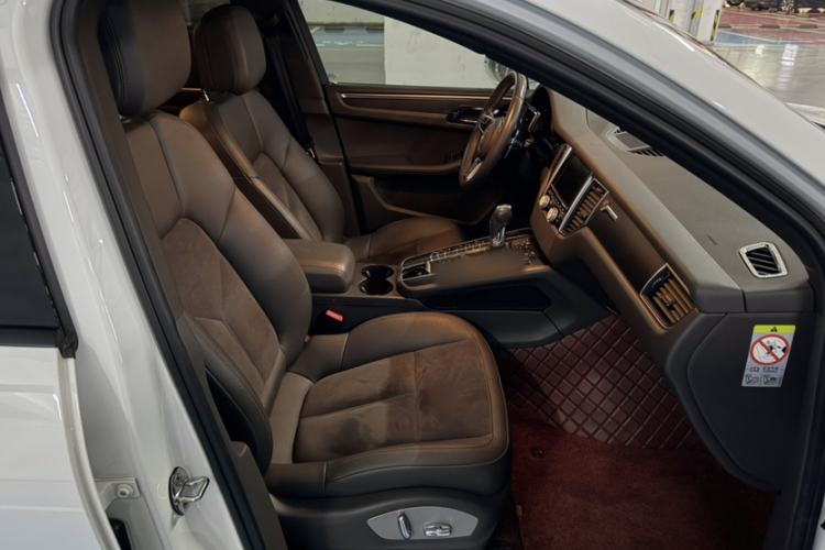 Used Porsche Macan 2016 Macan 2.0T
