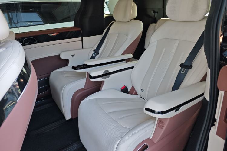 Used BYD Xia 2025 DM-i 1.5T 180km Excellence Model
