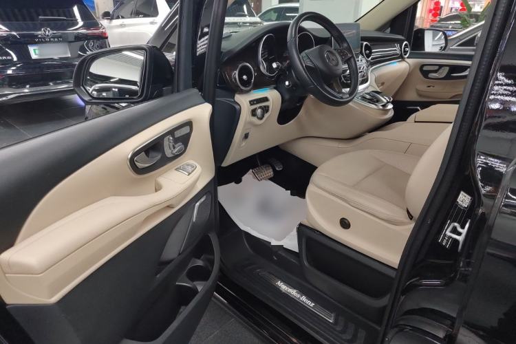 Used Mercedes-Benz V-Class 2018 V 260 L Prestige Extended Version China VI