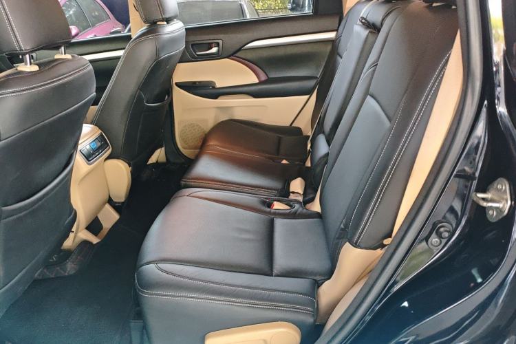 Used Toyota Highlander 2015 2.0T Two-Wheel Drive Elite Edition 5 Seats
