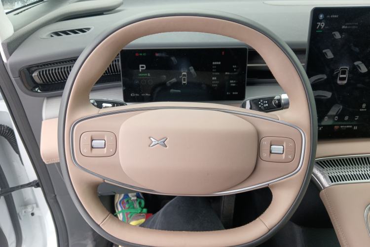 Used XPeng X9 2025 650 Long-Range Max
