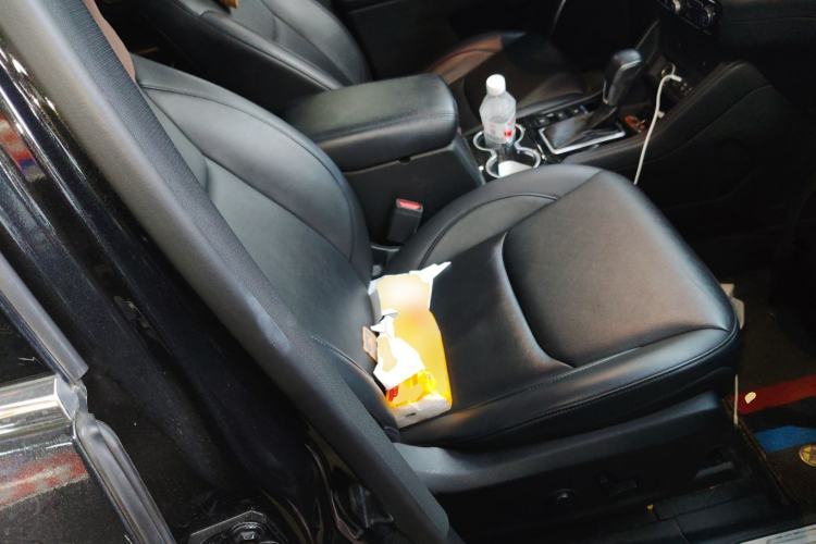 Used  Grand Commander 2020 2.0T Two-Wheel Drive Elite Version
