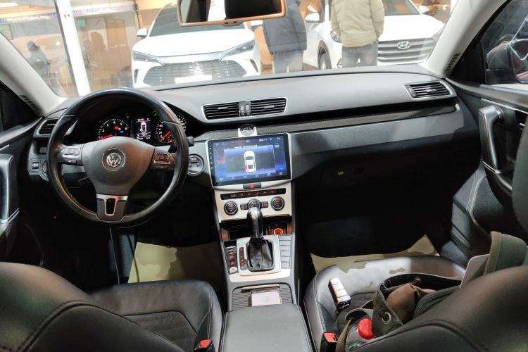 Used Volkswagen Magotan 2016 1.8TSI Luxury Comfort Model
