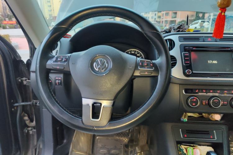 Used Volkswagen Tiguan L 2015 1.8TSI Automatic Two-Wheel Drive Luxury Model