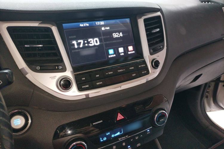 Used Hyundai Tucson 2015 1.6T Dual-Clutch Two-Wheel-Drive Smart Model
