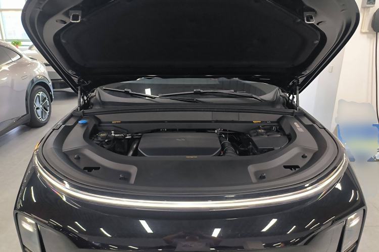 Used Li Auto L8 2024 PRO Model
