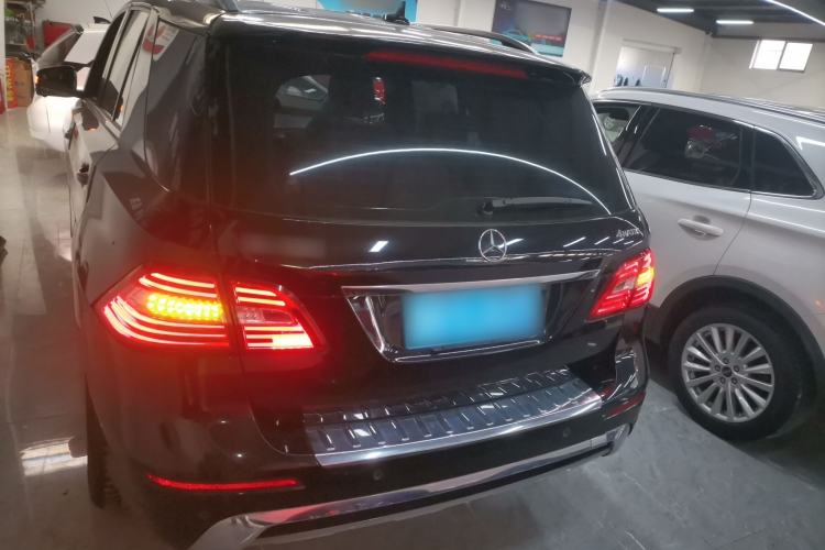 Used Mercedes-Benz M-Class 2015 ML 320 4MATIC
