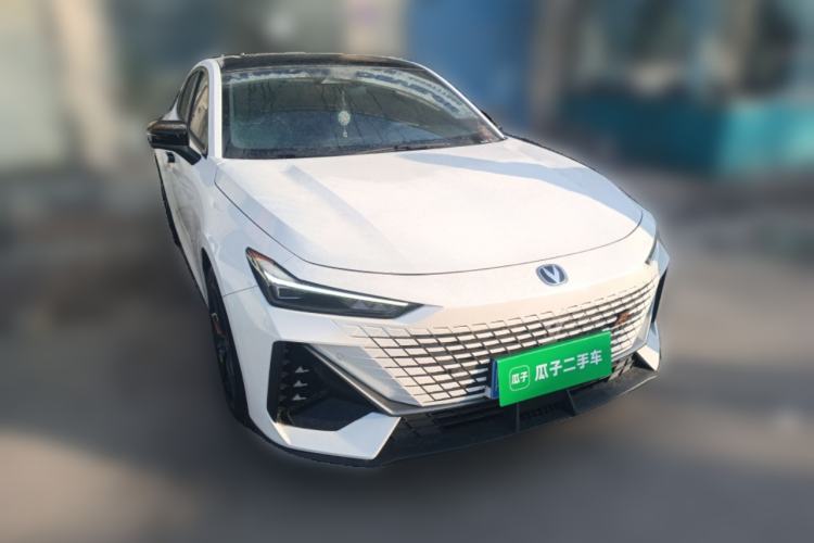 Used Changan UNI-V 2023 1.5T Prestige Model
