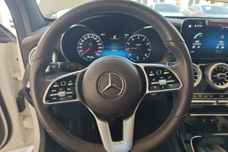 Used Mercedes-Benz GLC 2022 Second Facelift GLC 260 L 4MATIC Dynamic Edition