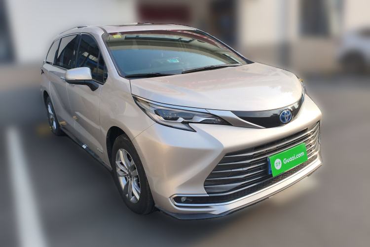 Used Toyota Sienna 2021 2.5L Hybrid Ultimate Edition
