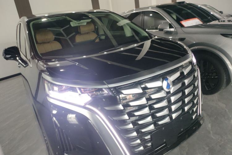 Used Denza D9 2024 DM-i 980 Four-Wheel Drive Prestige Model
