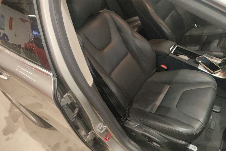 Used Volvo XC60 2015 T5 Smart Upgrade Model