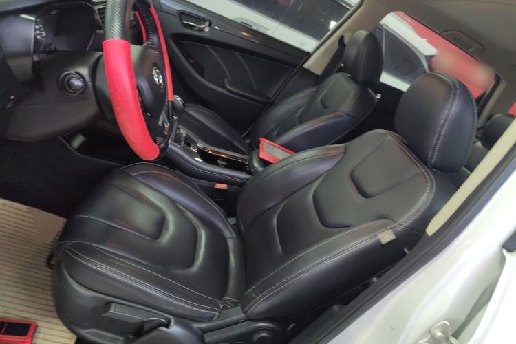 Used Dongfeng Fengon 580 2016 1.5T Manual Luxury Version