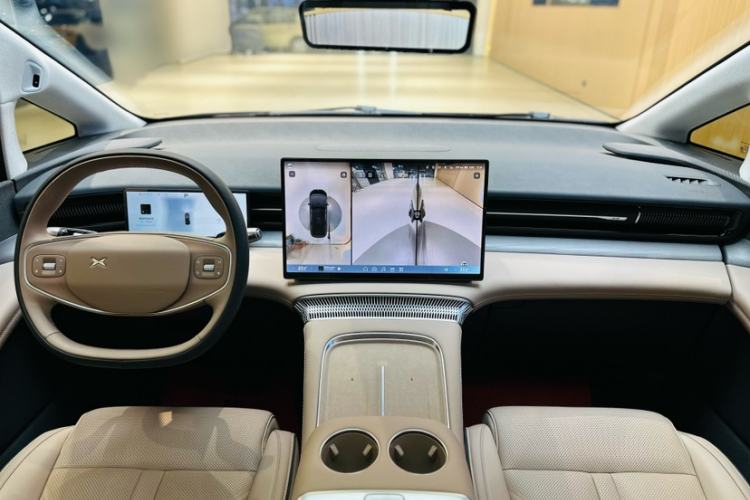 Used XPeng X9 2025 740 Ultra-Long Range Max
