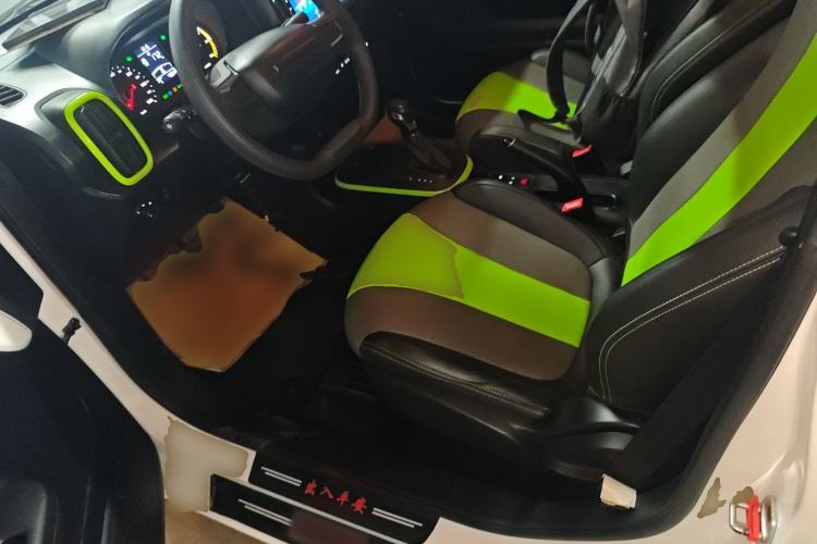 Used Roewe Clever 2021 302 km New Four-Seater Super-Efficient Version