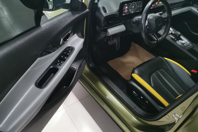 Used GAC Trumpchi EMPOW 2022 270T DCT J16 R-Style Track Edition
