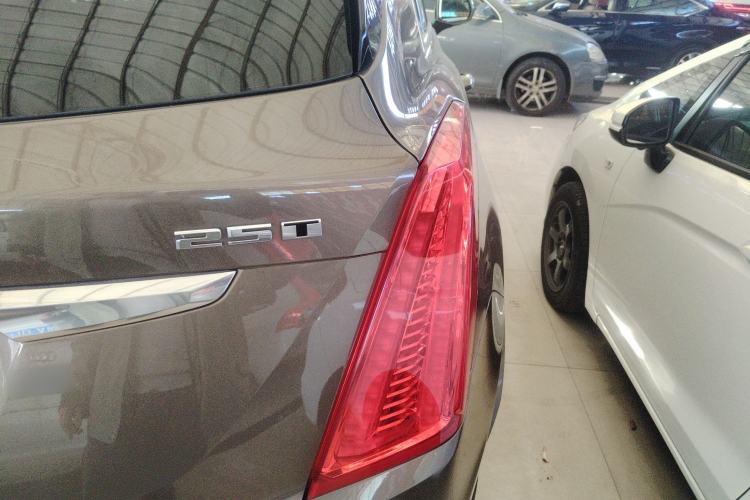 Used Cadillac XT5 2016 25T Luxury Model