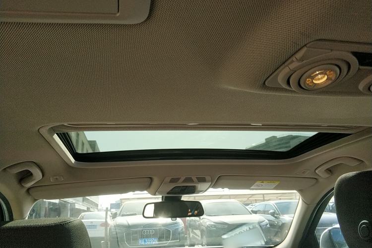 Used BMW 3 Series 2018 320Li Fashion Model
