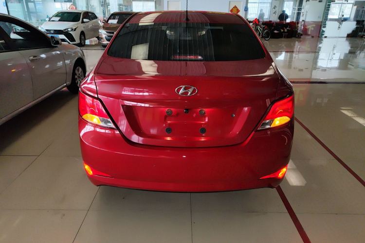 Used Hyundai Verna (older generation) 2016 1.4L Manual Smart GLS Trim