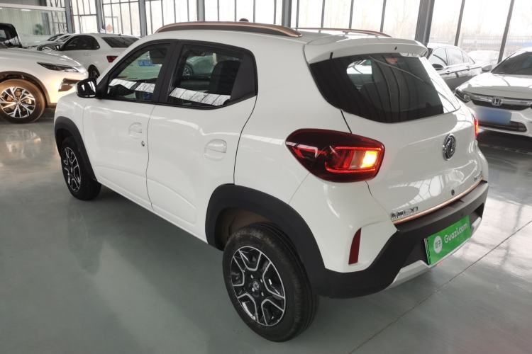 Used Dongfeng NAMMI BOX 2022 Light Wind Edition 201KM Standard Model

