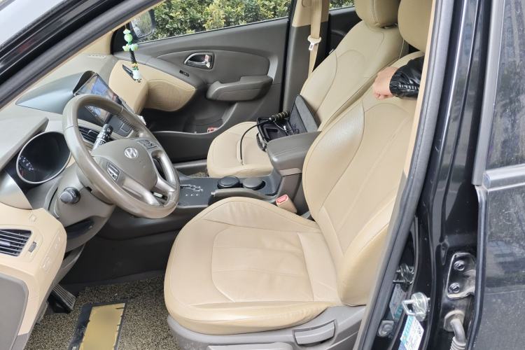 Used Hyundai ix35 2013 2.0L Automatic Two-Wheel Drive Smart GLS China IV Standard
