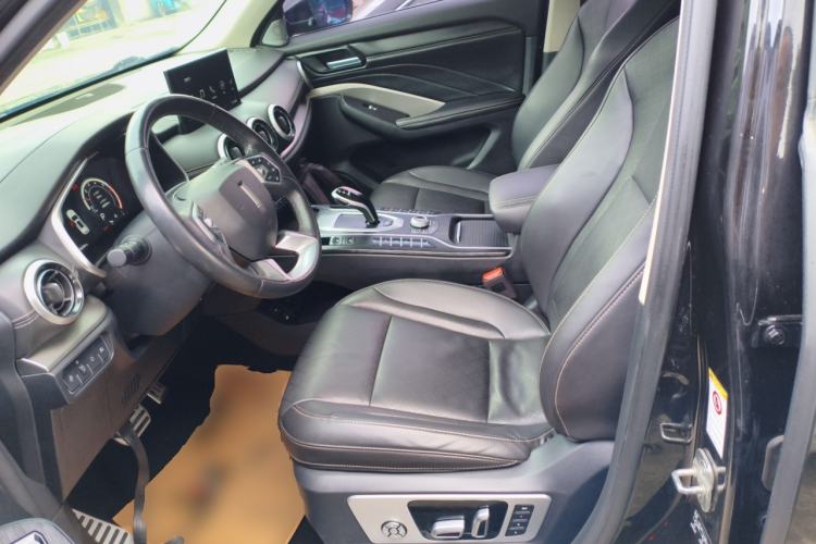 Used Wey VV6 2018 2.0T Two-Wheel Drive Flagship Version China V Standard
