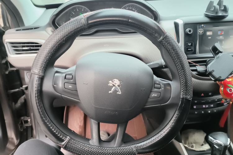 Used Peugeot 2008 2014 1.6L Automatic Fashion Edition