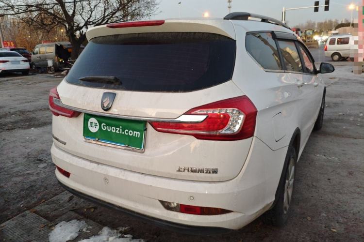 Used Baojun 310W 2017 1.5L Manual Fashion Model China V
