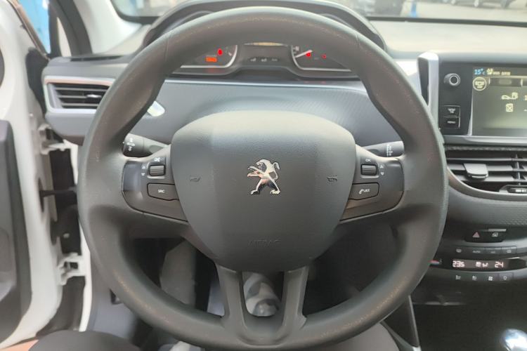 Used Peugeot 2008 2014 1.6L Automatic Fashion Edition
