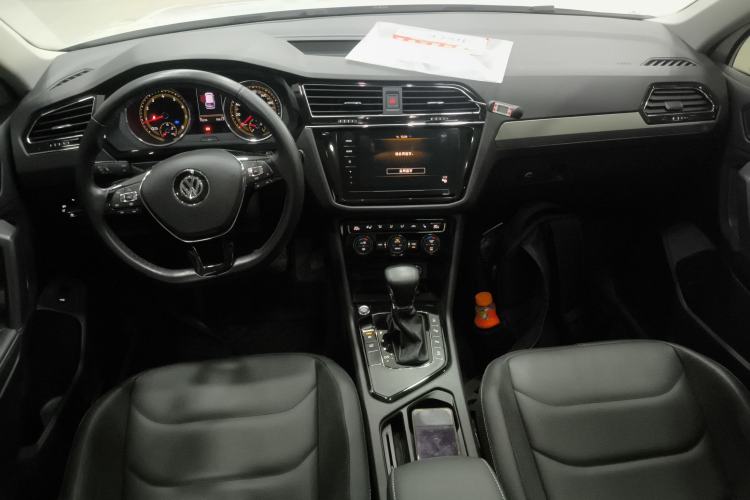 Used Volkswagen Tiguan L 2019 Revised 330TSI Automatic Two-Wheel Drive Smart & Luxury Edition China VI Standard