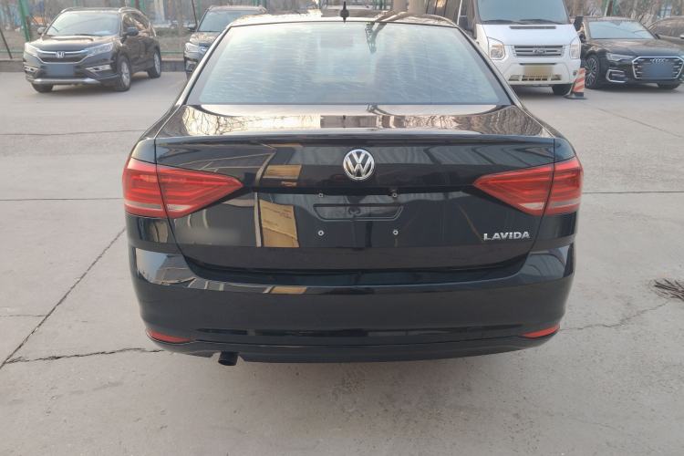 Used Volkswagen Lavida 2017 1.6L Automatic Fashion Edition
