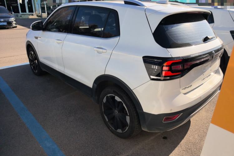 Used Volkswagen Tacqua 2021 200TSI DSG JoyConnect Edition
