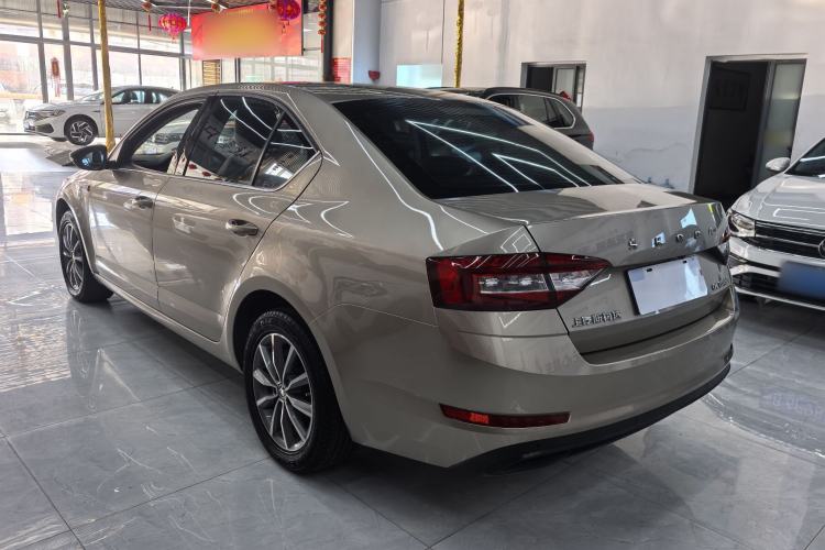 Used Skoda Octavia 2019 1.5L Automatic SmartDrive Comfort Edition China VI Standard
