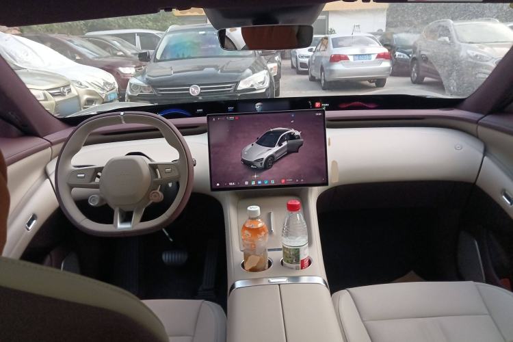 Used  YU7 2025 Ultra-Long Range Rear-Wheel Drive Version
