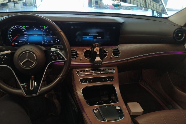 Used Mercedes-Benz E-Class 2023 Facelift E 260 L
