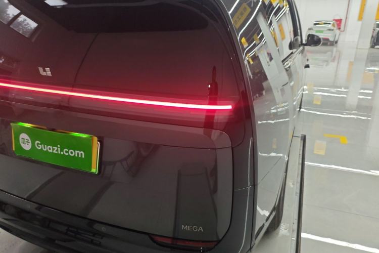 Used Li Auto MEGA 2025 Home Family Special Edition