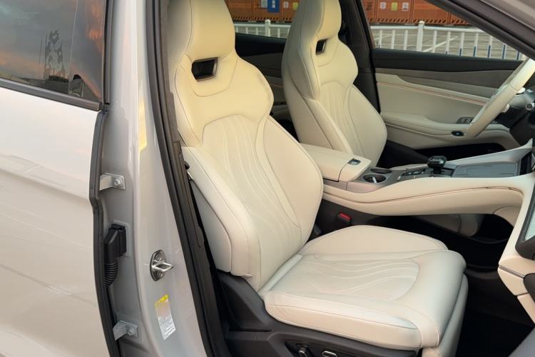 Used Denza N7 2023 with Ultra-Long Range
