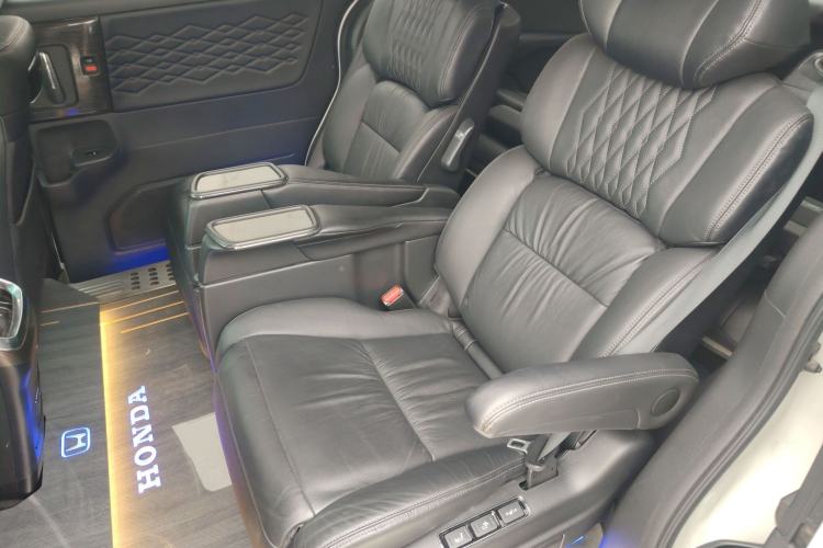 Used Honda Elysion 2022 2.0L eHEV Luxury Edition
