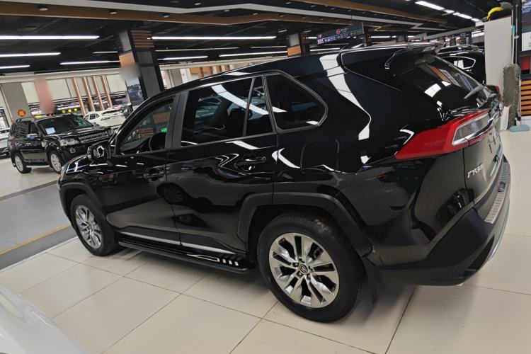 Used Toyota Wildlander 2020 2.0L CVT Two-Wheel Drive Luxury Edition