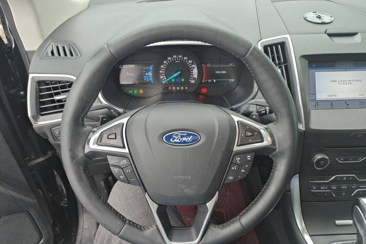 Used Ford Edge 2018 EcoBoost 245 Two-Wheel-Drive Titanium 7-Seater China VI Standard
