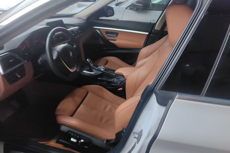 Used BMW 3 Series GT 2018 320i Luxury Design Package
