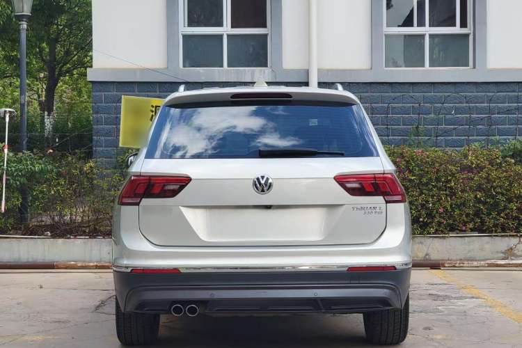 Used Volkswagen Tiguan L 2019 330TSI Automatic Two-Wheel Drive Panoramic Comfort Edition China V Standard
