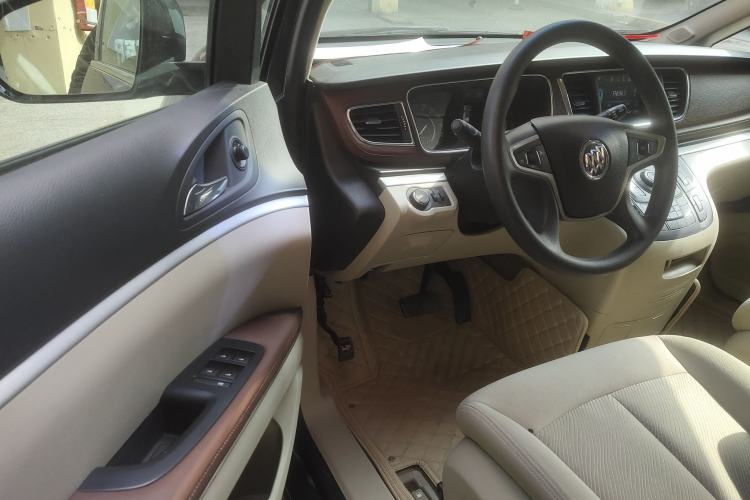 Used Buick GL8 2018 28T Comfort Model China VI Standard
