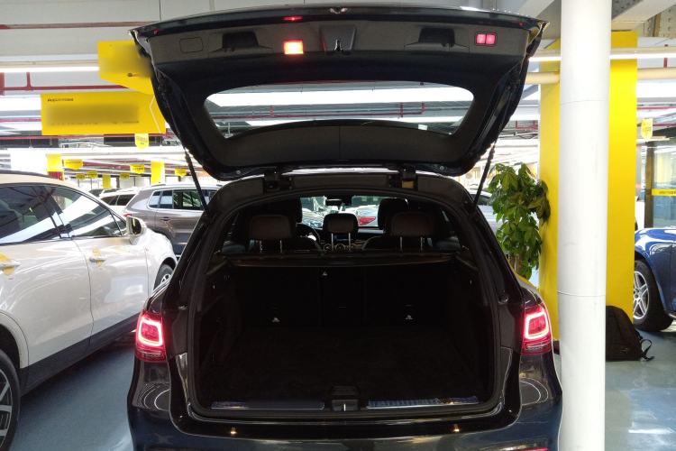 Used Mercedes-Benz GLC 2020 Facelift GLC 300 L 4MATIC Dynamic Edition
