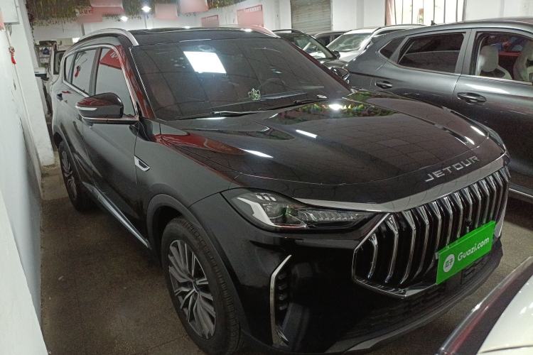 Used JETOUR X70 PLUS 2023 1.5T DCT Brave PLUS 5-Seater
