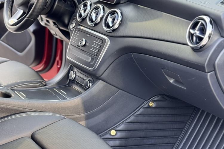 Used Mercedes-Benz GLA 2018 GLA 200 Fashion Model
