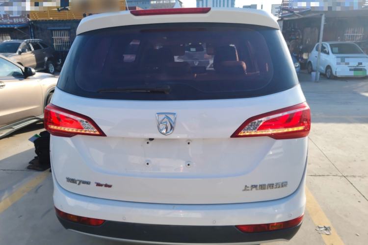 Used Baojun 730 2017 1.5T Manual Prestige Version 7 Seats