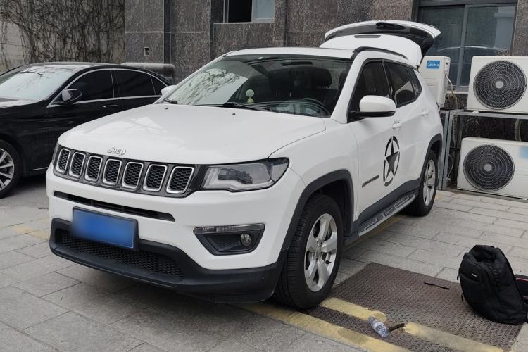 Used Jeep Compass 2017 200T Automatic Family Edition
